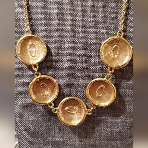 CHANEL Necklace - Picture 3 of 4